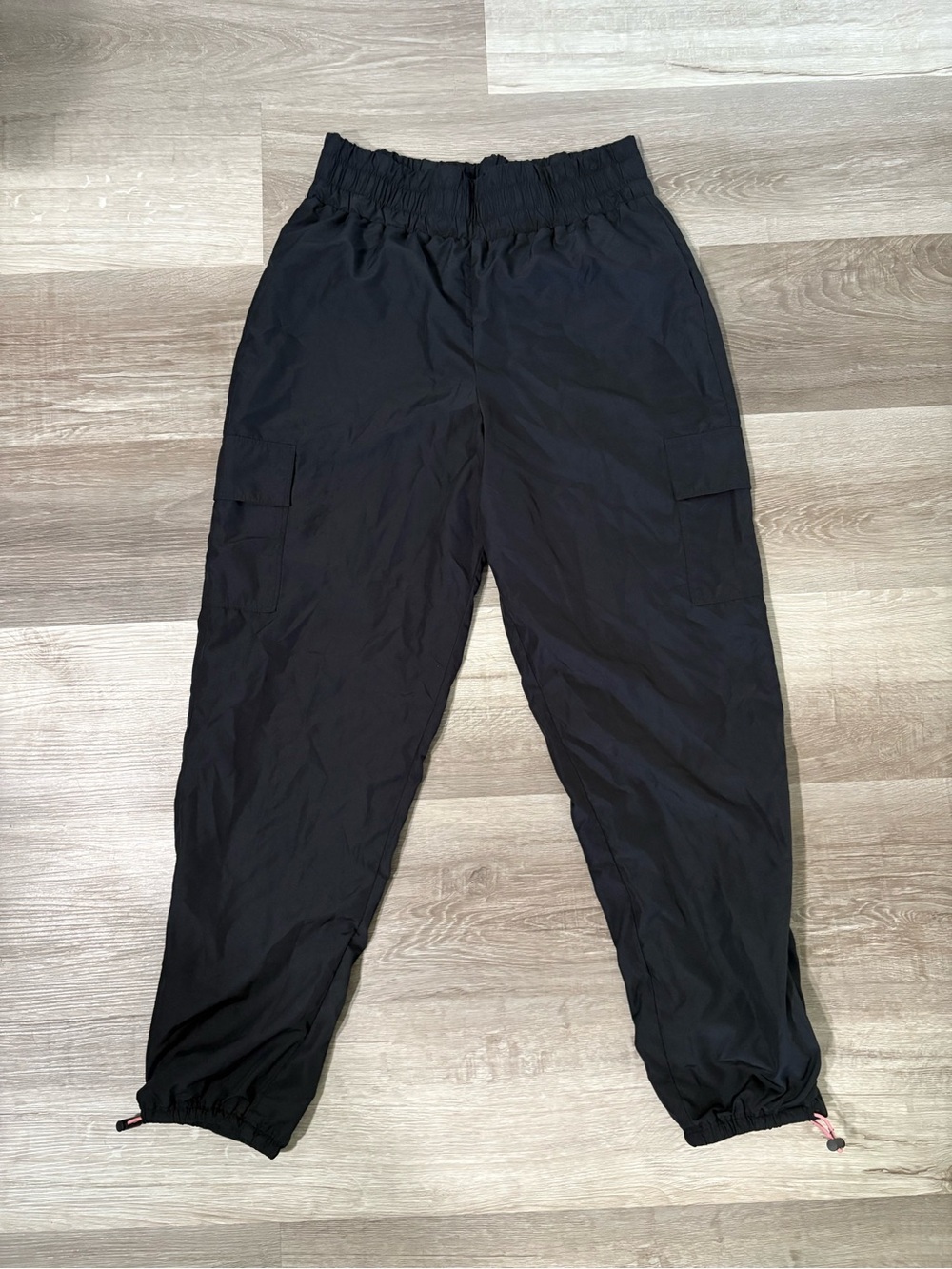 Hollister Black Cargo Jogger Pants. Womens size small